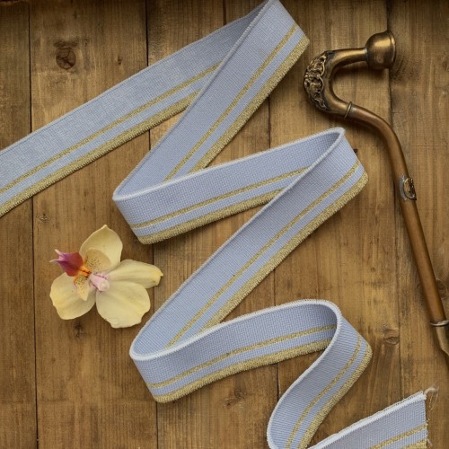 Трикотажные подвязы нежного голубого оттенка с золотистыми полосками