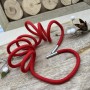 Шнурок трикотажный кругловязаный красный с серебристыми наконечниками