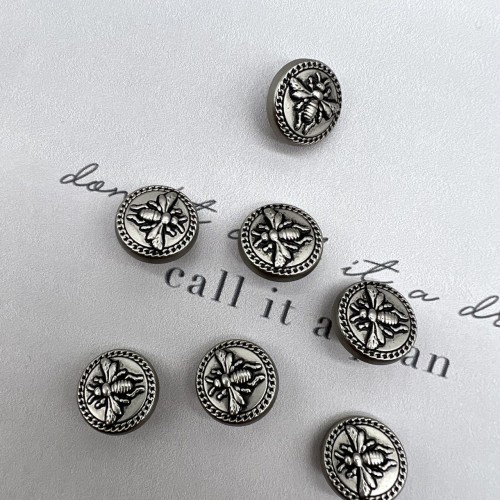 Пуговицы серебристый металл, матовые, с мухой, 15 мм