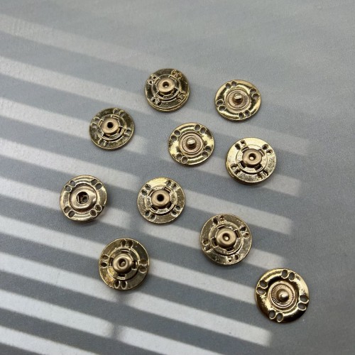 Кнопки пришивные, золотистый металл, 18 мм