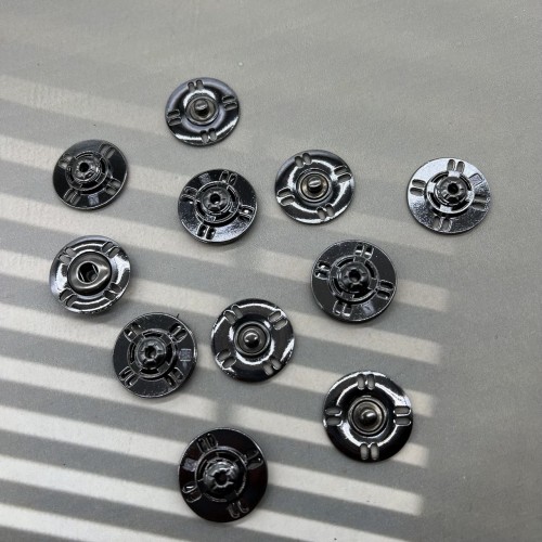 Кнопки пришивные, металл темное серебро, 23 мм